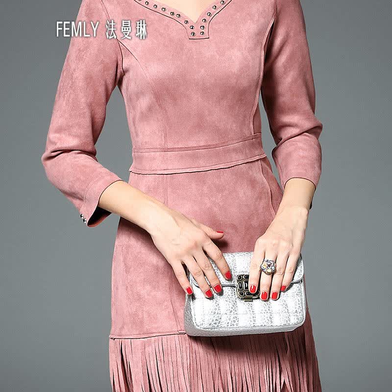 femly 法曼琳 2015秋冬时尚新品七分袖修身纯色麂皮绒流苏连衣裙54007