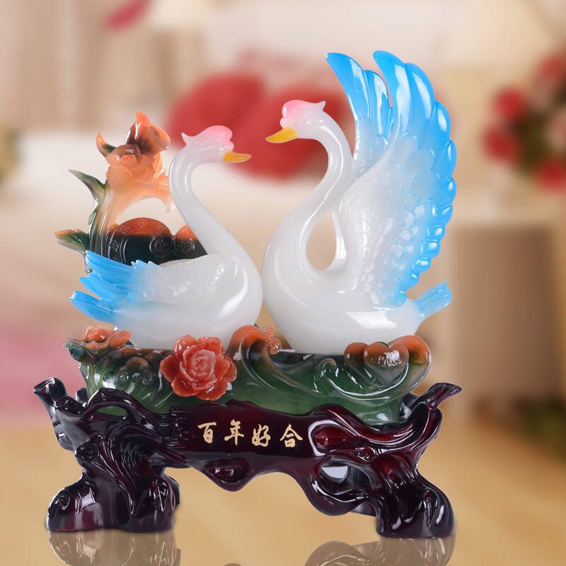 宇皇梦艺 发光情侣天鹅摆件树脂天鹅结婚礼物摆设创意