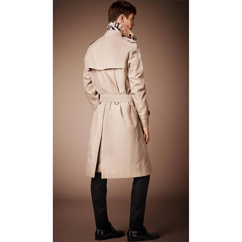 巴宝莉(burberry) 经典款轻便透气棉质男士长款风衣39110611 34