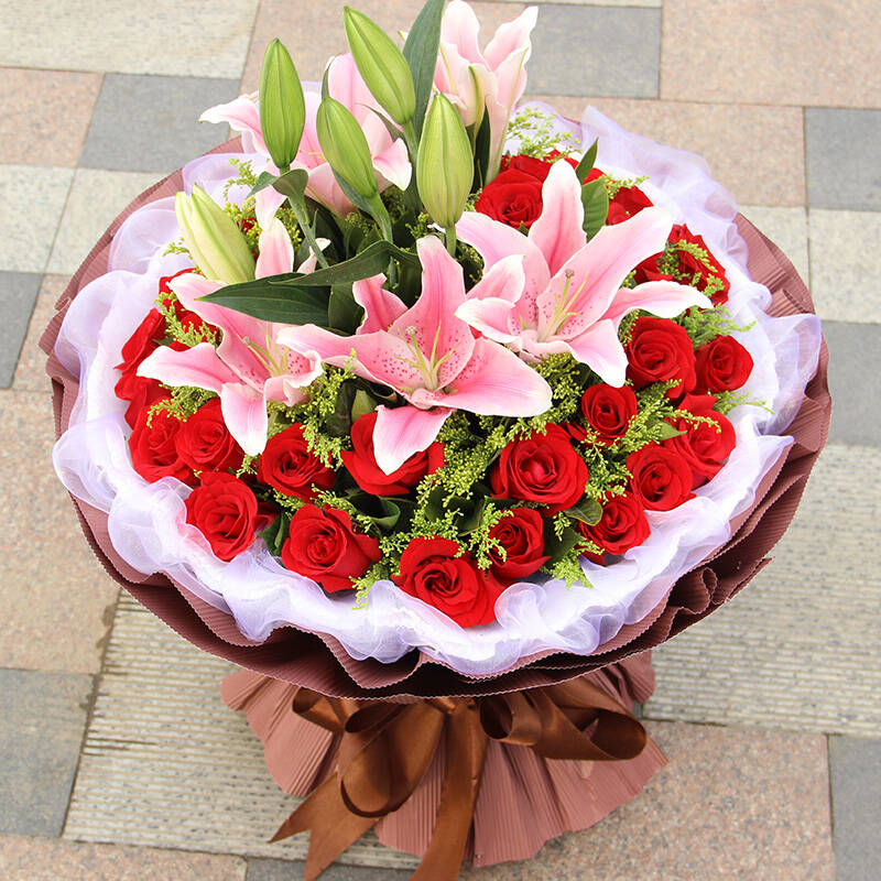 鹊缘鲜花速递 33朵红玫瑰送女友生日礼物鲜花配送 北京上海深圳全国