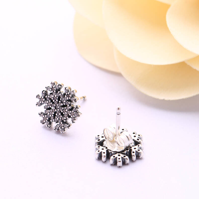 pandora 潘多拉 锆石雪花耳钉 290589cz