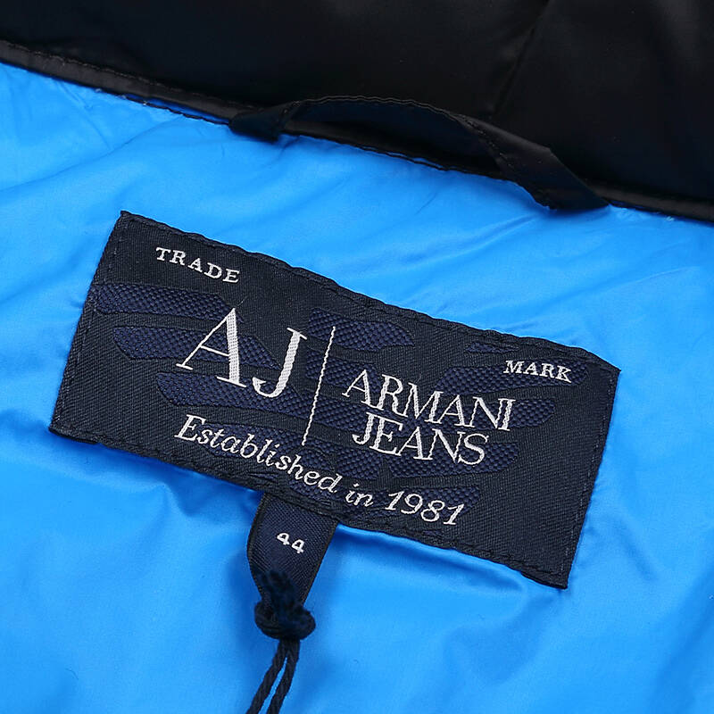 armani jeans阿玛尼女装秋冬款菱格纹棉衣外套z5b18 uc 黑色 38