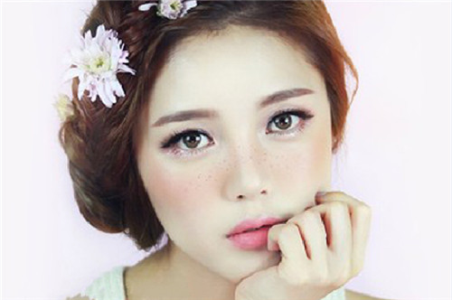 雀斑妆教程夏日雀斑妆也可以性感和可爱- 京东