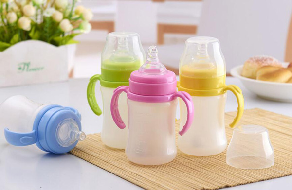新生儿用什么奶瓶好 新生儿怎么选择奶瓶