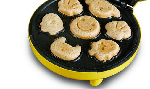 橡皮泥制作蛋糕方法_蛋糕机做蛋糕的方法_美容养颜方法玫瑰花纸杯蛋糕