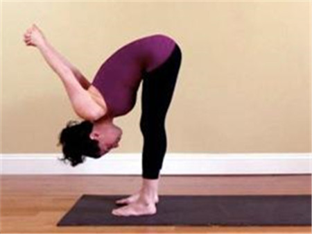 瘦肚子的瑜伽动作最简单减肚子瑜伽动作_减肚子赘肉简单方法6个瑜伽
