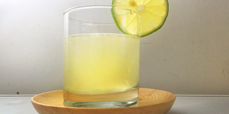 晚上喝蜂蜜柠檬水好吗柠檬蜂蜜水什么时候喝最