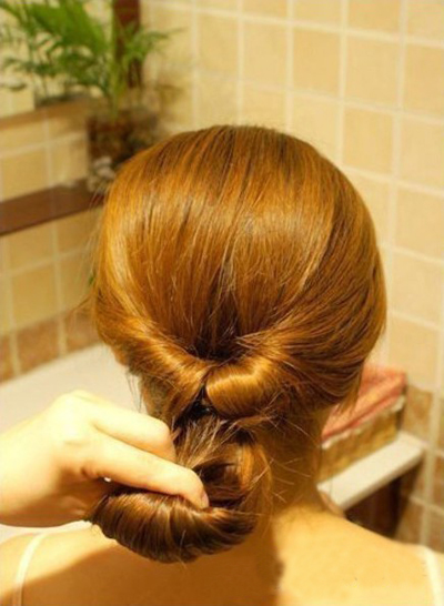 简单的盘发方法步骤教学 一分钟盘出唯美韩式发型