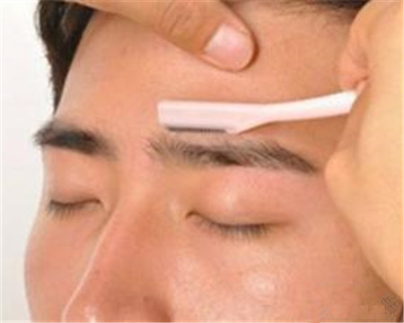 男生眉毛怎么修男生眉毛怎么修剪_男生怎么修眉毛