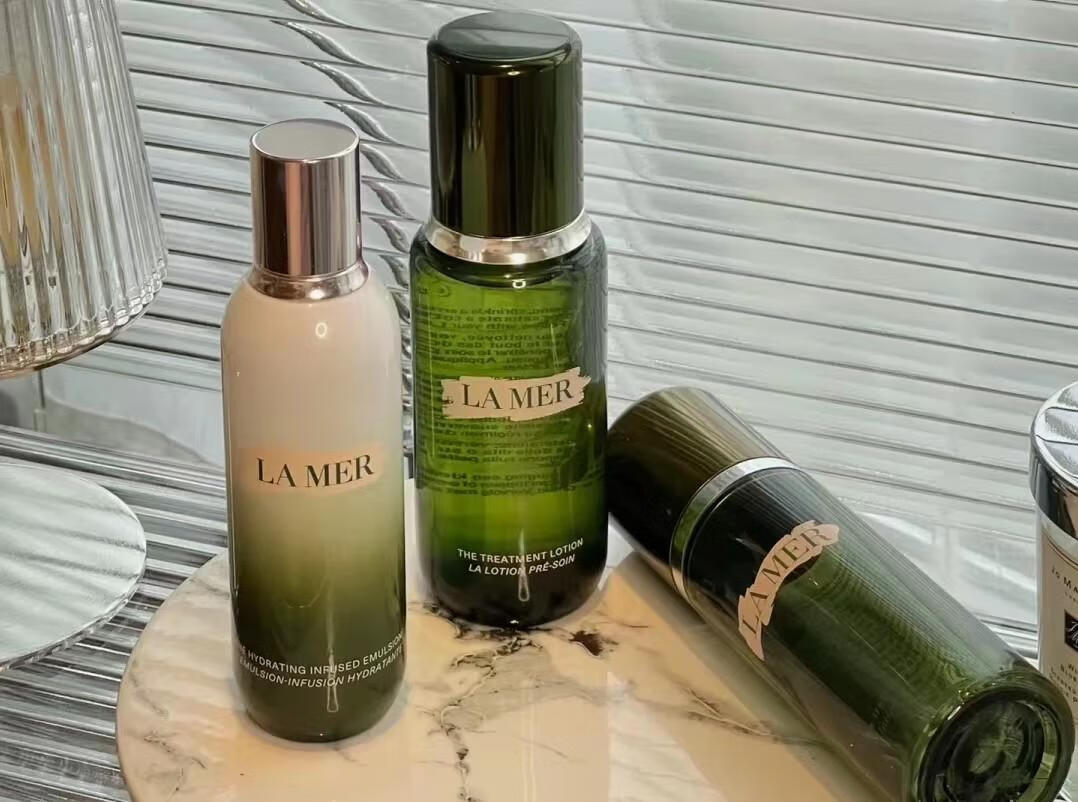 海蓝之谜修护精萃水乳