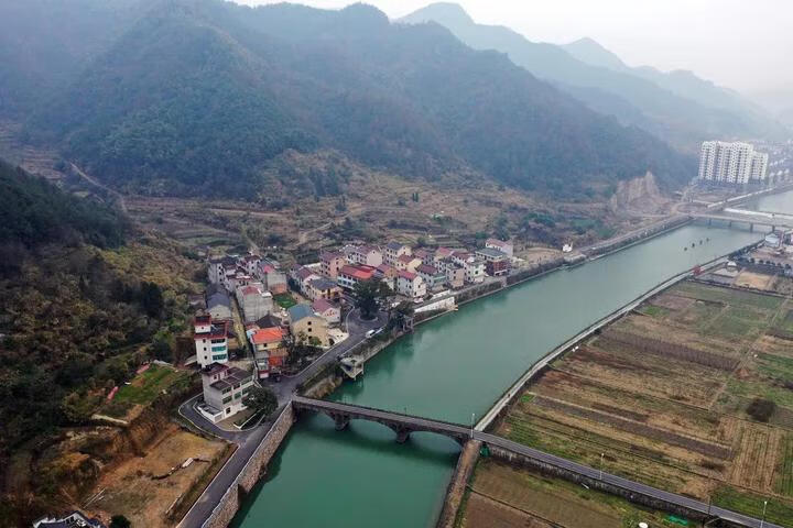 东阳风水大师(东阳最好的别墅区)