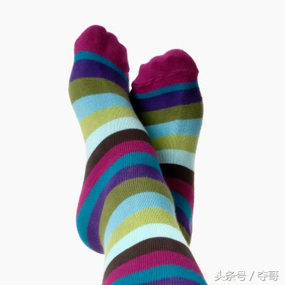 去脚臭的简单小窍门(为什么脚臭,洗了也一样)