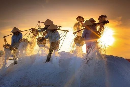 五一诗歌怎么写(五一劳动节的诗歌10首)
