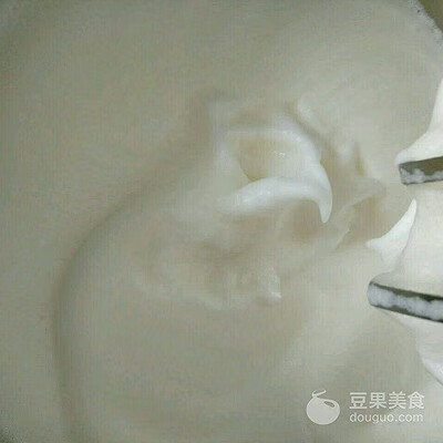电饭锅做蛋糕的方法(电饭煲如何做蛋糕 家用)