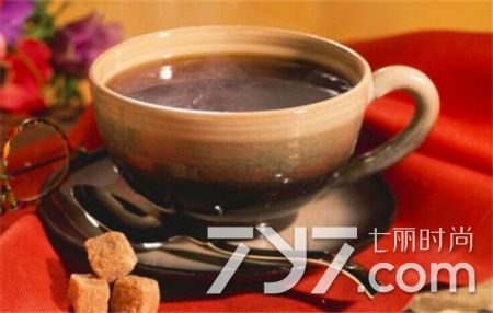 平时喝红糖水有什么好处(喝红糖水有啥用)
