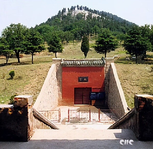 九龍山風水寶地(廣東十大風水寶地山圖)