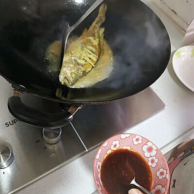 煎鱼的做法和步骤(怎么煎鱼做法与步骤)
