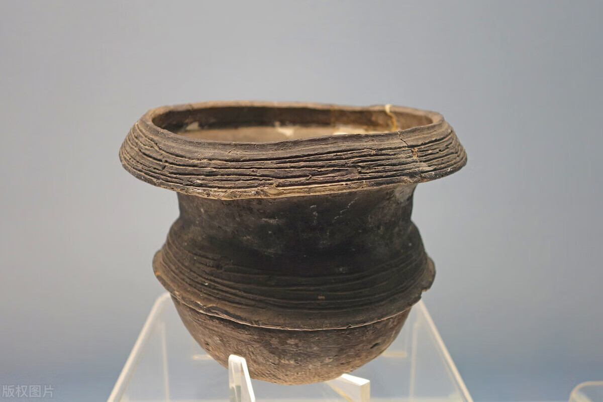 河姆渡的建筑特点及原因(河姆渡房屋建筑)