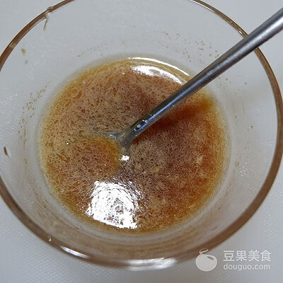 皮蛋凉拌的做法简单(皮蛋凉拌)