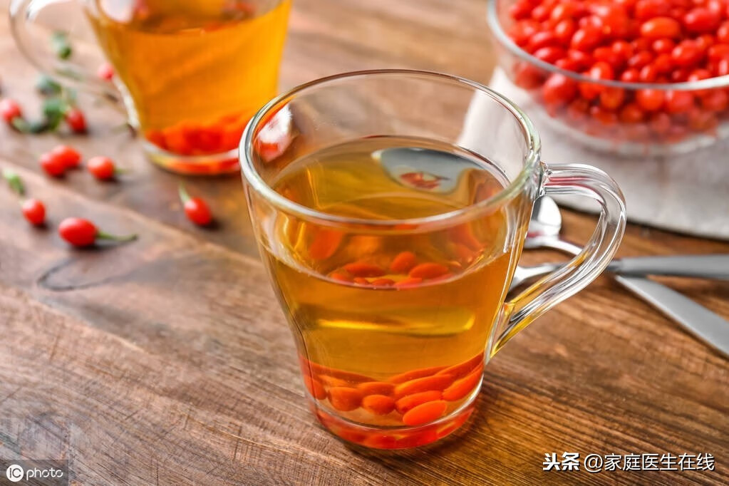 枸杞茶的功效与作用(枸杞子茶有什么好处)