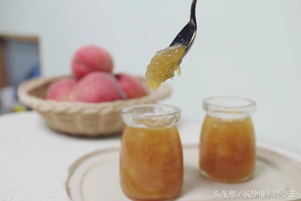 宝宝四个月辅食食谱大全(四个月宝宝能吃什么辅食食谱)