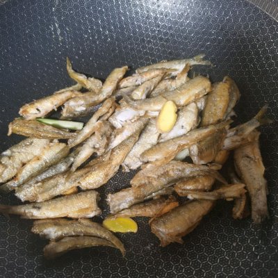 鱼汤的做法步骤(做鱼汤的步骤)