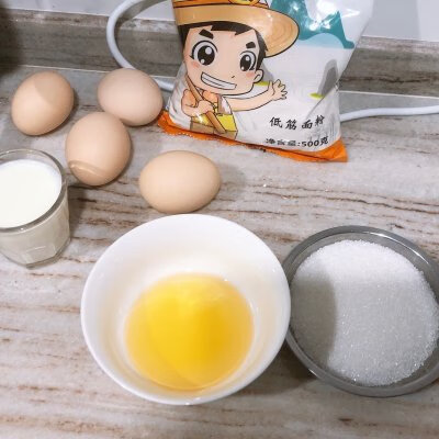 如何用电饭煲做蛋糕?(用电饭煲做蛋糕怎么做)