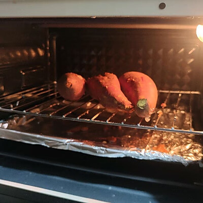 烤箱烤红薯温度和时间是多少(蒸烤箱烤红薯温度和时间)