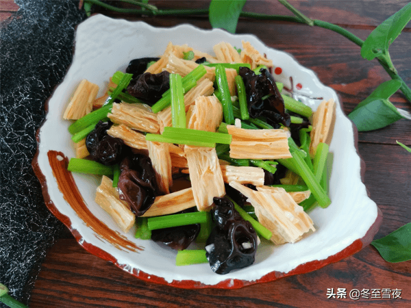 黑木耳的做法(炒黑米的做法大全)