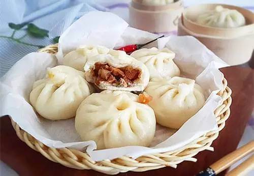 甜面酱是什么东西(甜面酱是用什么做的)