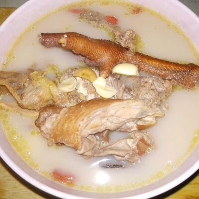 莲蓬怎么吃好吃(莲蓬的吃法与功效)