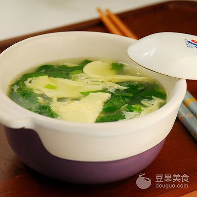 菠菜鸡蛋汤的家常做法(菠菜鸡蛋汤的禁忌)