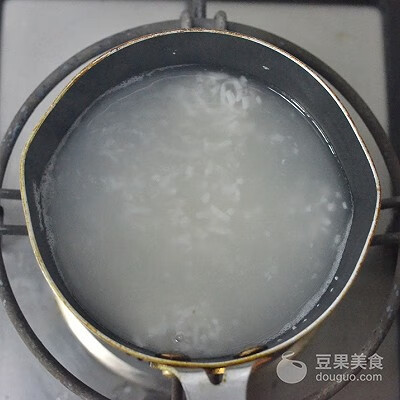 鸡蛋酒酿(中医白酒烧鸡蛋做法)