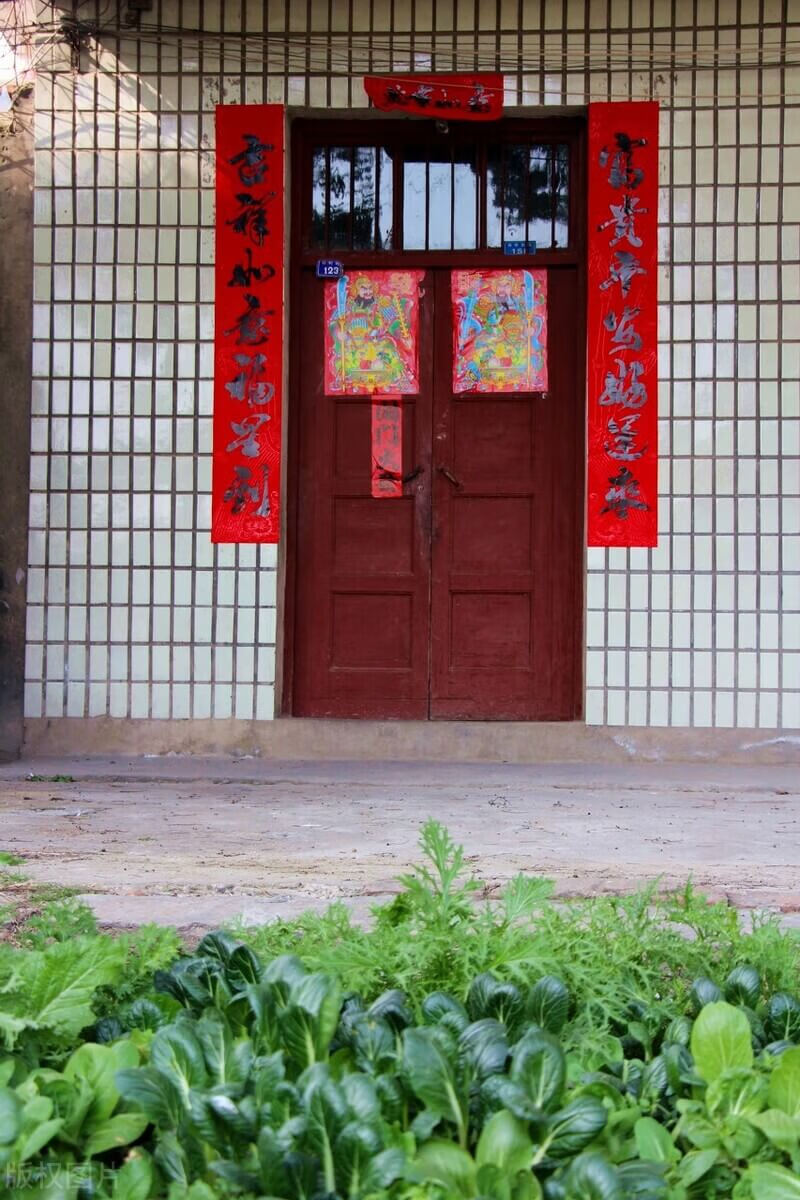 对联的贴法?(对联怎么贴才是正确)