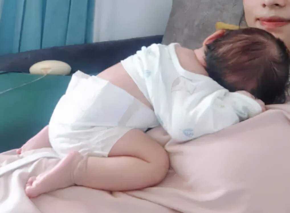 婴儿喂养(新生儿养育)