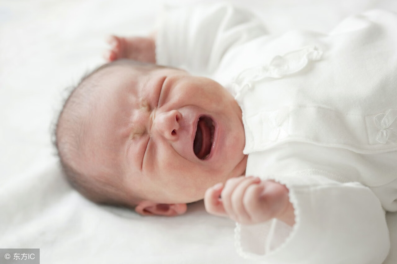 宝宝腹泻的主要症状(婴儿急性腹泻是什么症状)