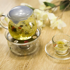 孕妇菊花茶可以喝吗(孕妇可不可以喝菊花茶)