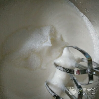 电饭锅做蛋糕的方法(电饭煲如何做蛋糕 家用)