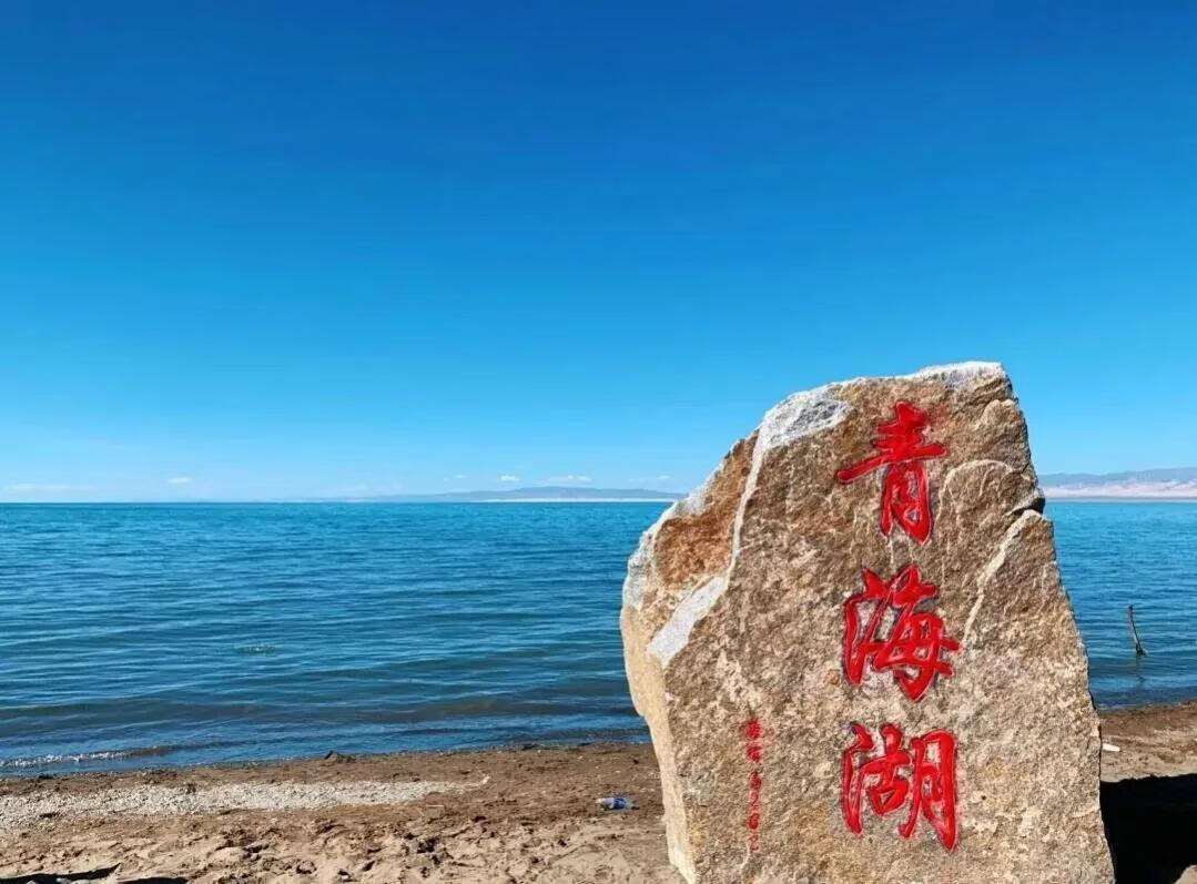 8月份去哪里旅游最合适(8月适合游玩的城市)