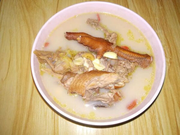 莲蓬怎么吃好吃(莲蓬的吃法与功效)