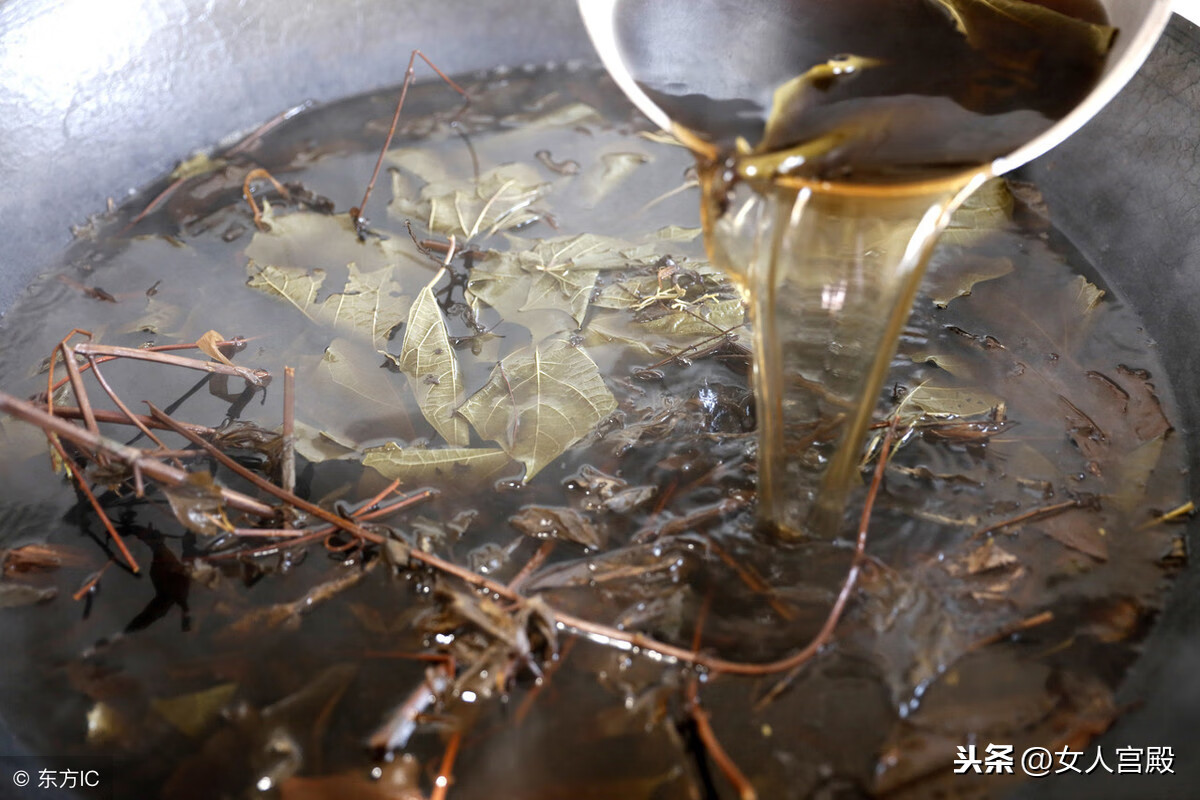 艾草泡脚的正确泡法(艾草泡脚的功效与作用)