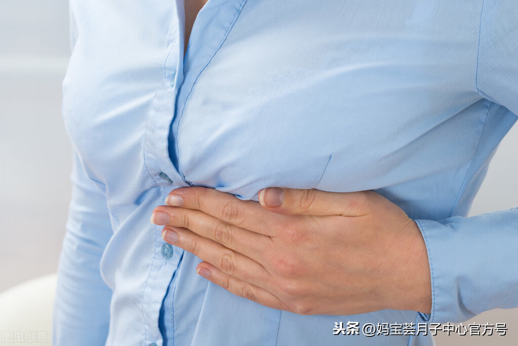 怀孕多久胸部会胀痛?(一般受孕多久会胸痛)