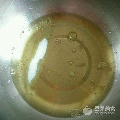 电饭锅做蛋糕的方法(电饭煲如何做蛋糕 家用)