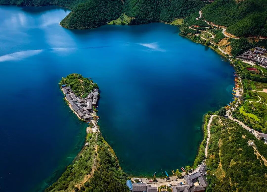 七月份适合去哪个地方旅游七月适合去的旅游景点