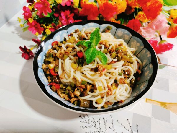 米粉怎么吃好(纯大米粉能做什么吃的)