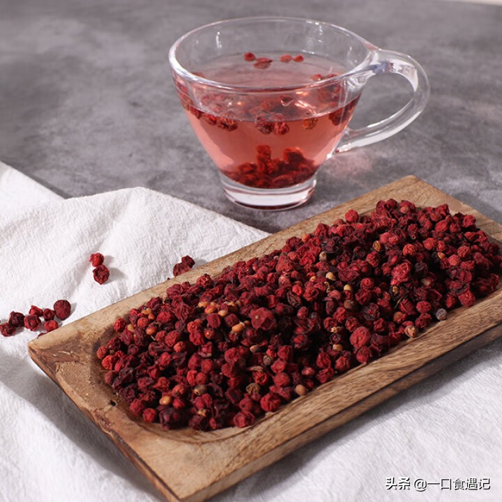 五味子茶好喝吗(五味子茶适合什么人喝)