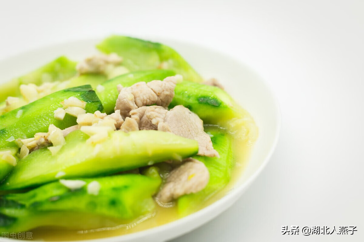 夏天吃什么菜好吃(夏天一般都吃什么菜)