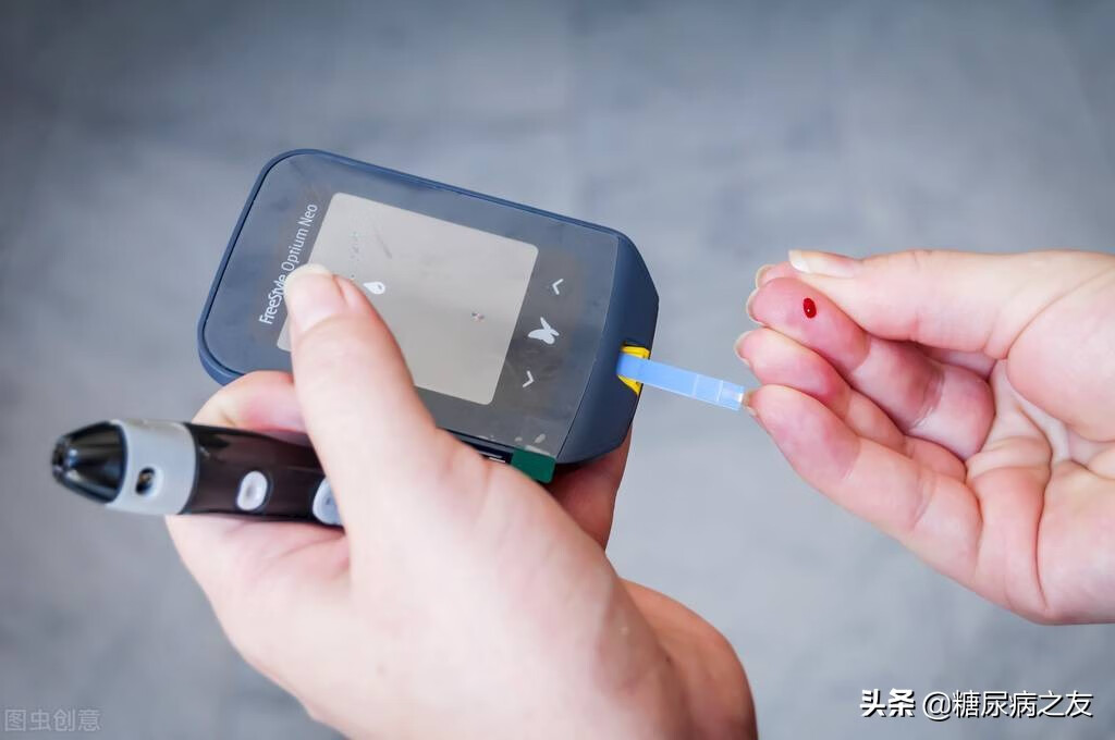 血糖试纸使用方法及图片(血糖试纸有几种型号)