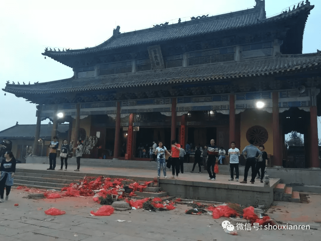 的四顶山奶奶庙传说,很早以前,有一位从河南路过八公山的姓马氏的奶奶