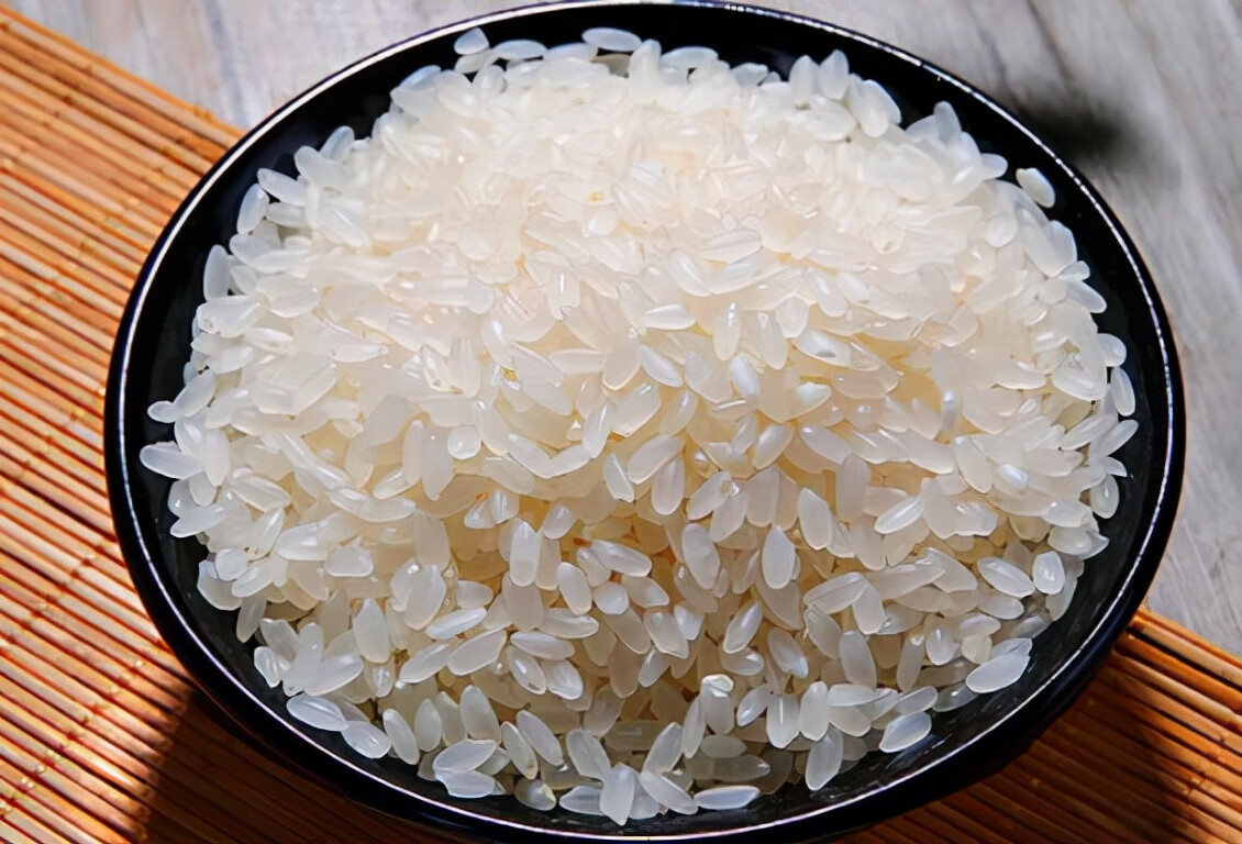 二,买大米时,长粒米和圆粒米有啥区别?